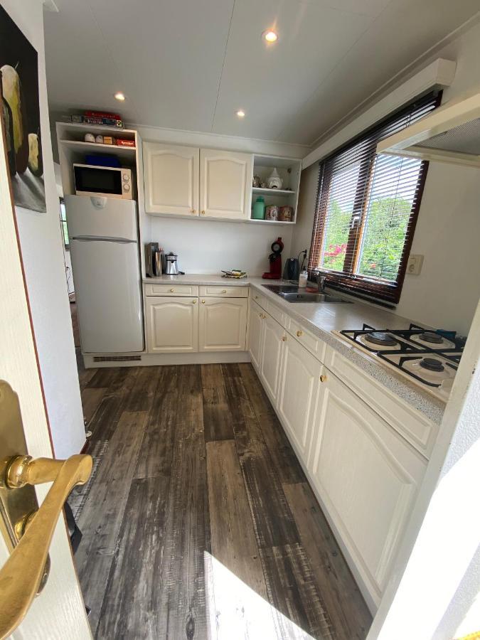 C'Est La Vie Houseboat Hotell Nederhorst den Berg Exteriör bild