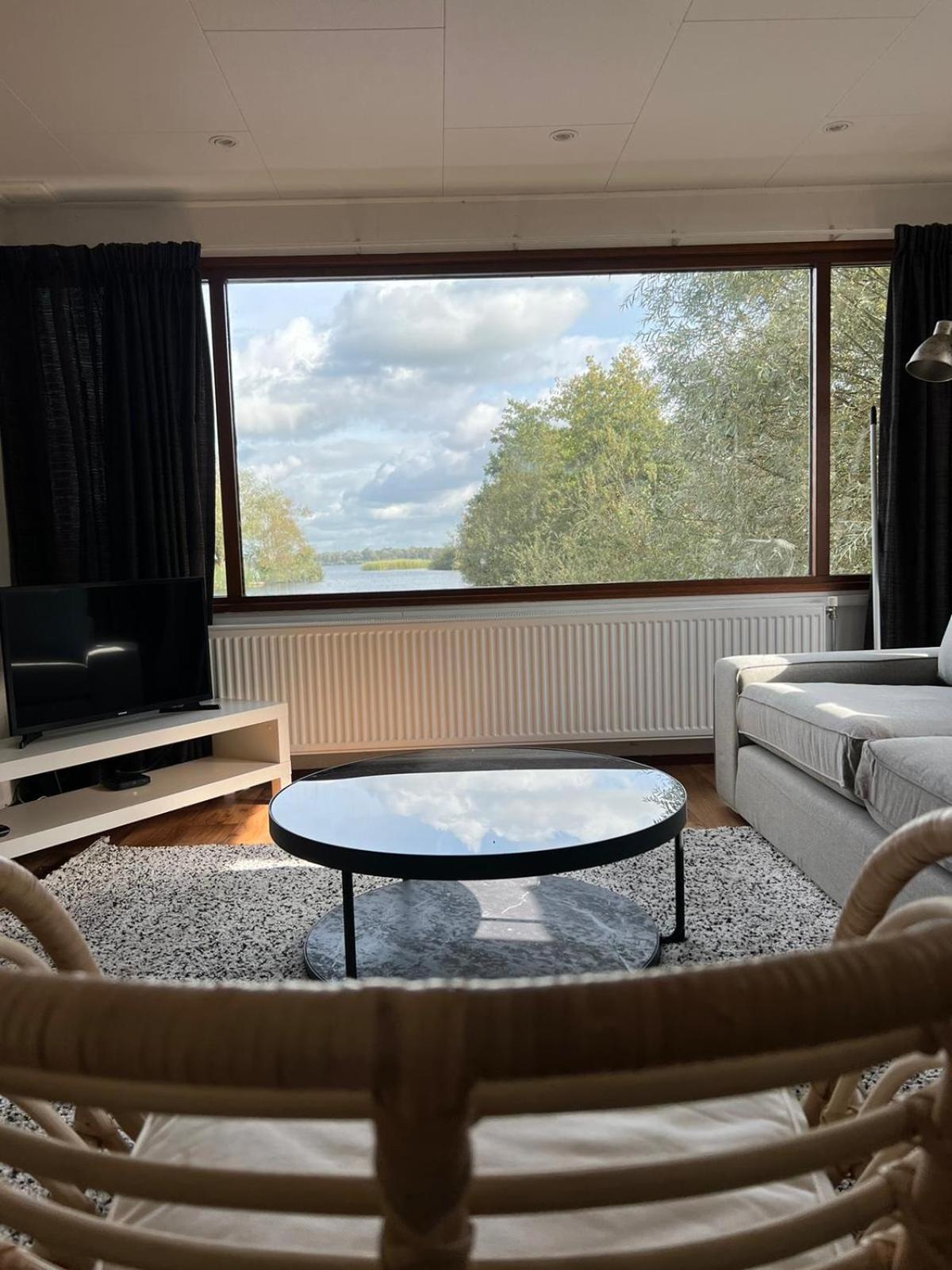 C'Est La Vie Houseboat Hotell Nederhorst den Berg Exteriör bild