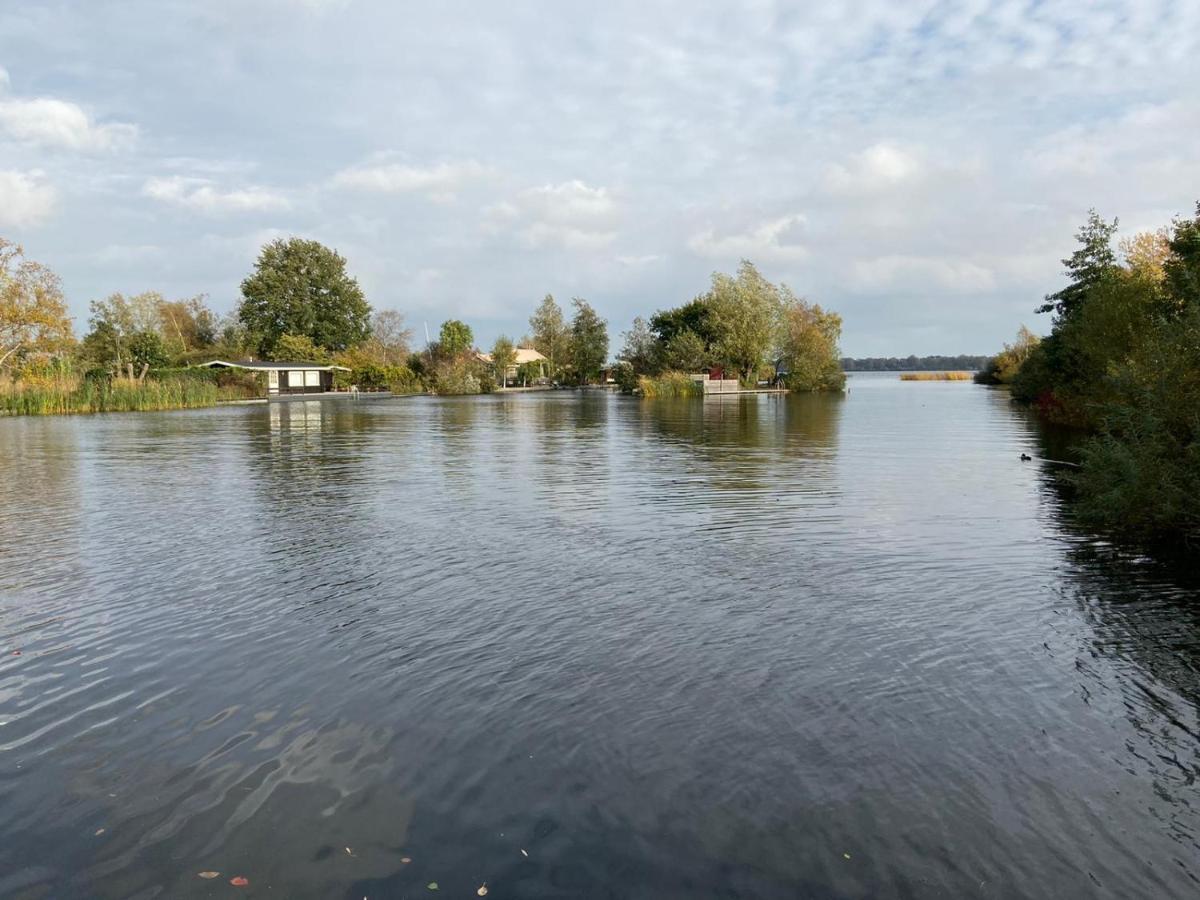 C'Est La Vie Houseboat Hotell Nederhorst den Berg Exteriör bild